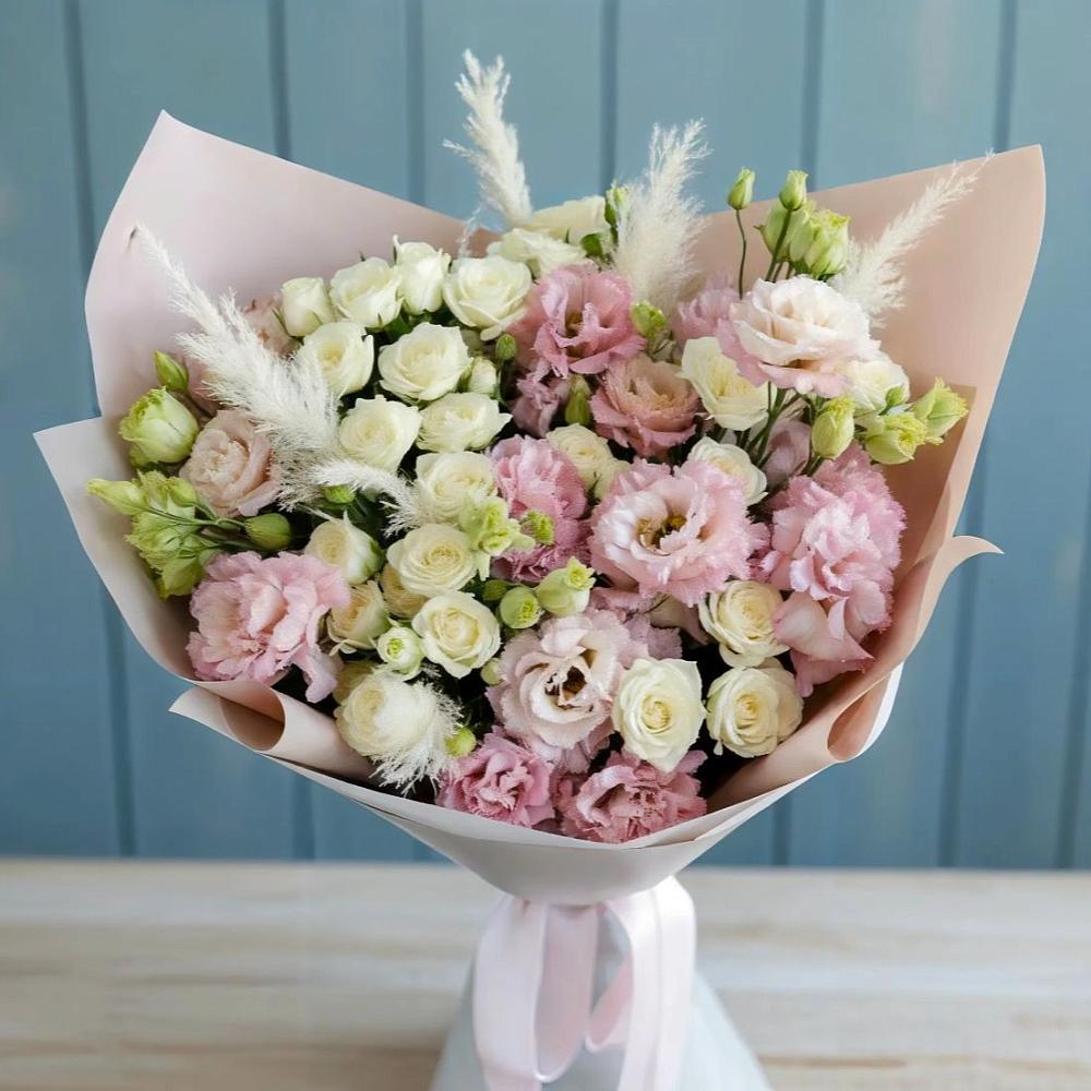 Букет цветов из: Альстромерии и Розы в Вешки