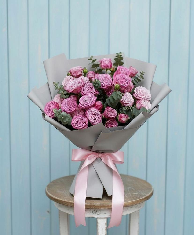 Букет цветов из: Розы в Вешки