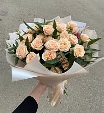 Букет Кремовые розы Латте в Вешки