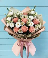 Букет цветов из:  Розы, Альстромерии и Лизиантусы в Вешки