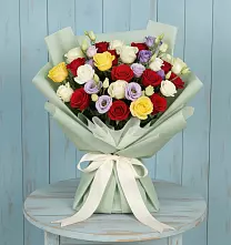 Букет цветов из:  Розы в Вешки