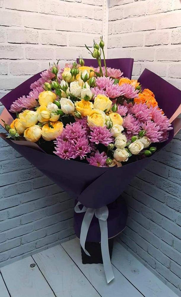 Букет цветов из: Хризантемы и Розы в Вешки