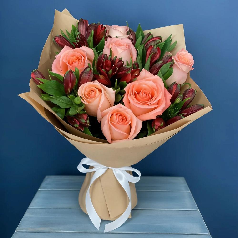 Букет цветов из: Розы и Альстромерии в Вешки