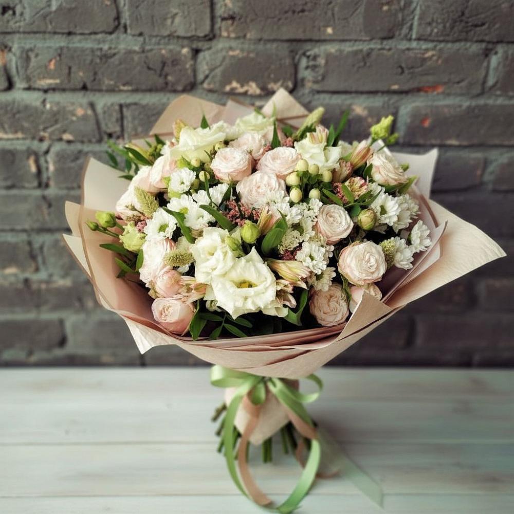Букет цветов из: Альстромерии, Розы и Хризантемы в Вешки