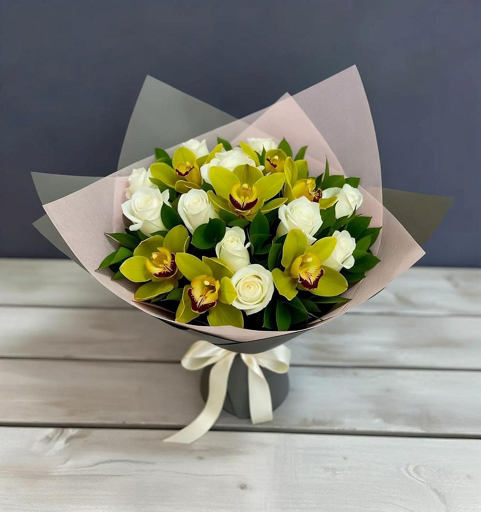 Букет цветов из: Орхидеи и Розы в Вешки