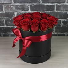 Цветочная композиция из Розы в шляпной коробке в Вешки