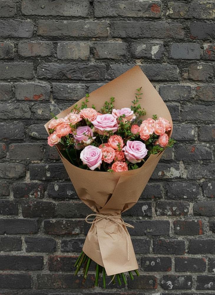 Букет цветов из: Розы в Вешки