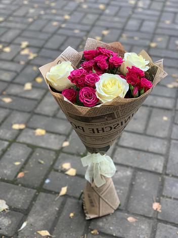 Букет цветов из: Розы в Вешки
