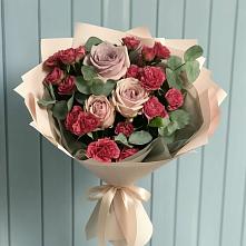 Букет цветов из:  Гвоздики и Розы в Вешки