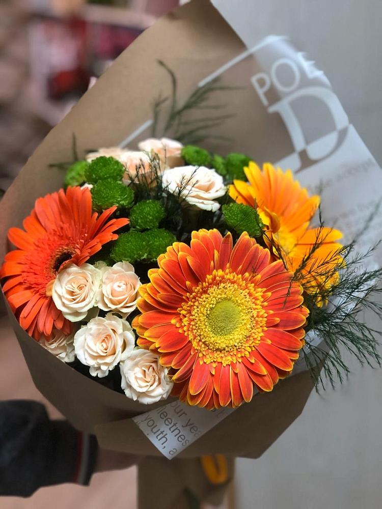 Букет цветов из: Герберы, Хризантемы и Розы в Вешки