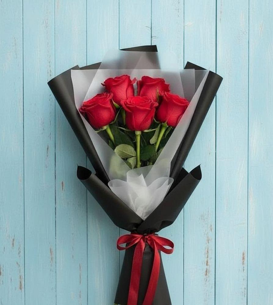 Букет цветов из: Розы в Вешки