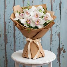 Букет цветов из:  Орхидеи и Розы в Вешки