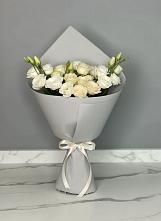 Букет цветов из:  Розы и Лизиантусы в Вешки